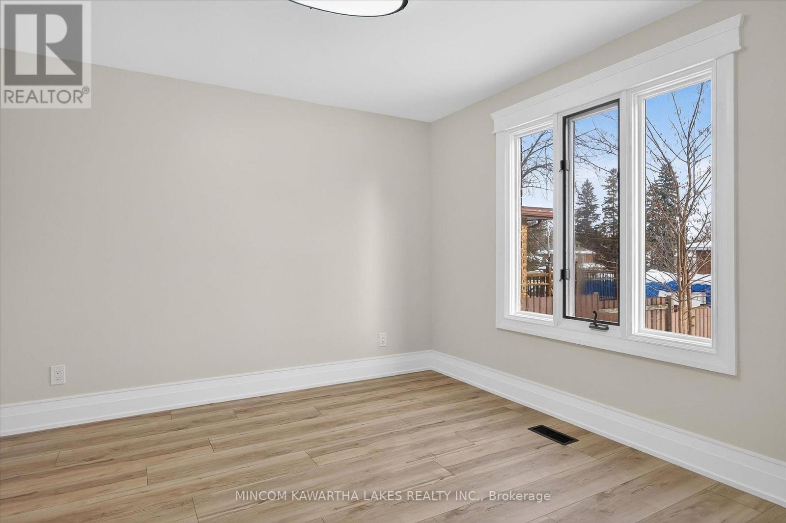 1320 Albertus Avenue, Peterborough, Ontario  K9J 7S3 - Photo 14 - X12642962