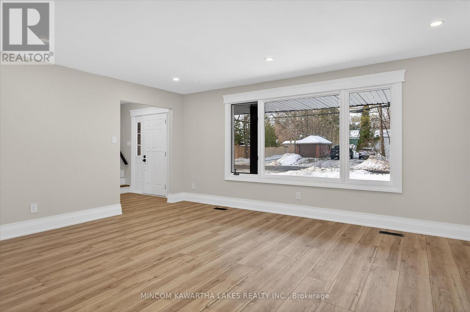 1320 Albertus Avenue, Peterborough, Ontario  K9J 7S3 - Photo 6 - X12642962