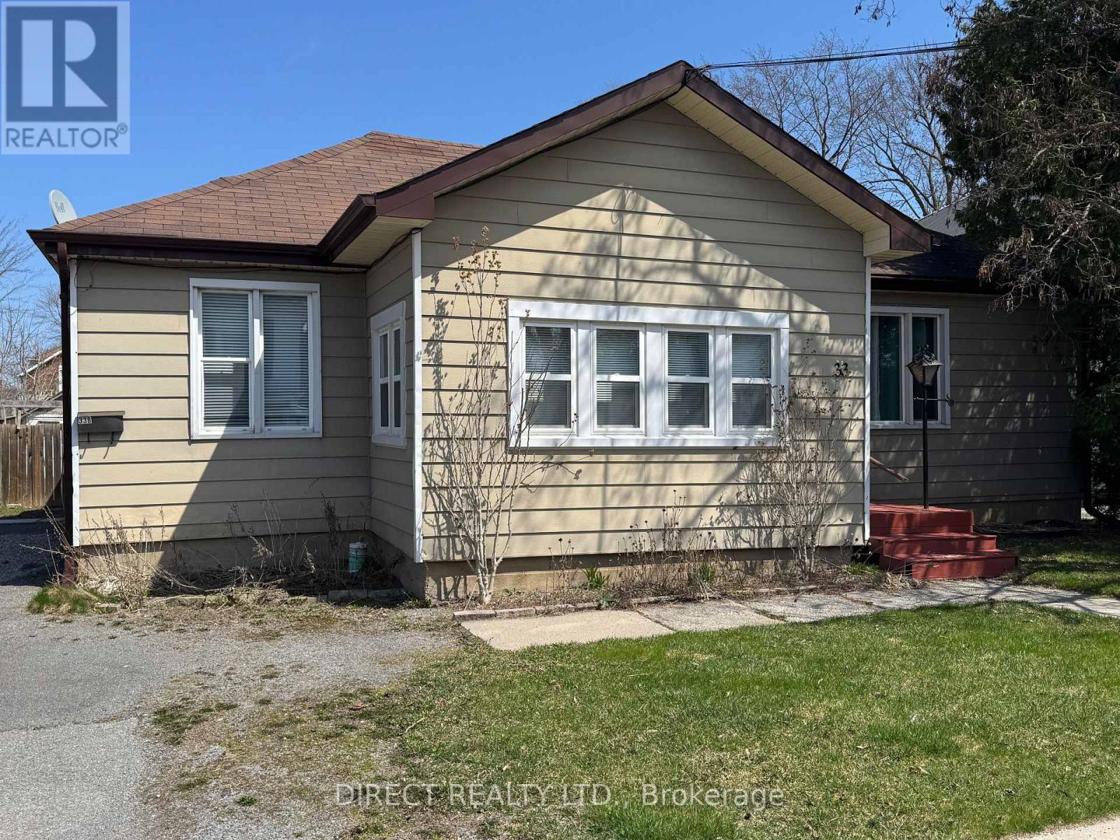 33 Sinclair Street, Belleville (Belleville Ward), Ontario  K8P 3S5 - Photo 3 - X12642996
