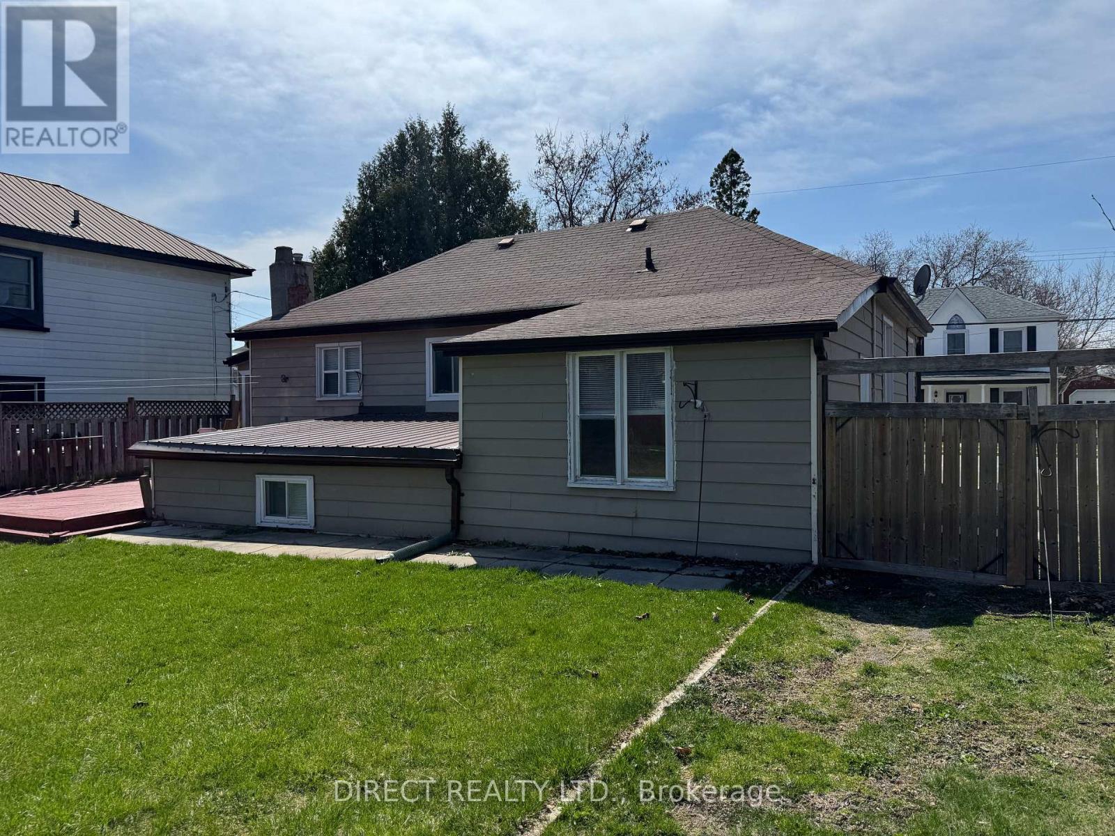 33 Sinclair Street, Belleville (Belleville Ward), Ontario  K8P 3S5 - Photo 6 - X12642996