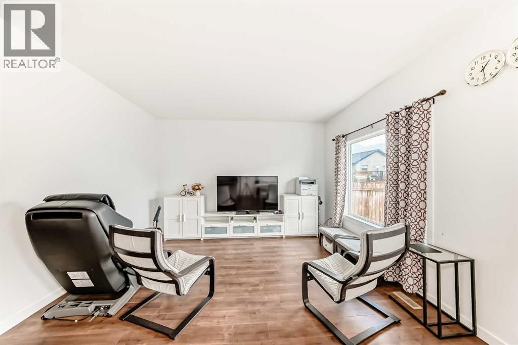 673 Aquitania Boulevard W, Lethbridge, Alberta T1J 5N4 - Photo 8 - A2240913