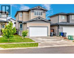 673 Aquitania Boulevard W, Lethbridge, Alberta