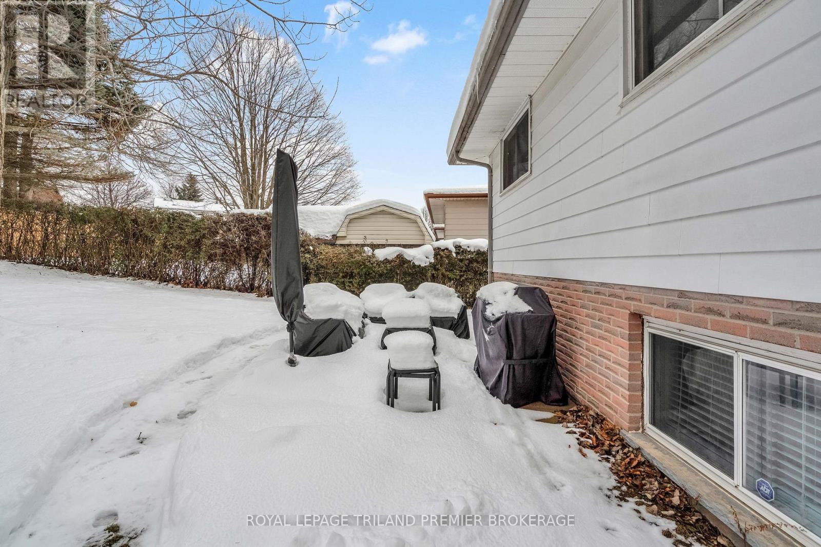 412 Ferndale Avenue, London South, Ontario  N6C 2Y8 - Photo 27 - X12642942