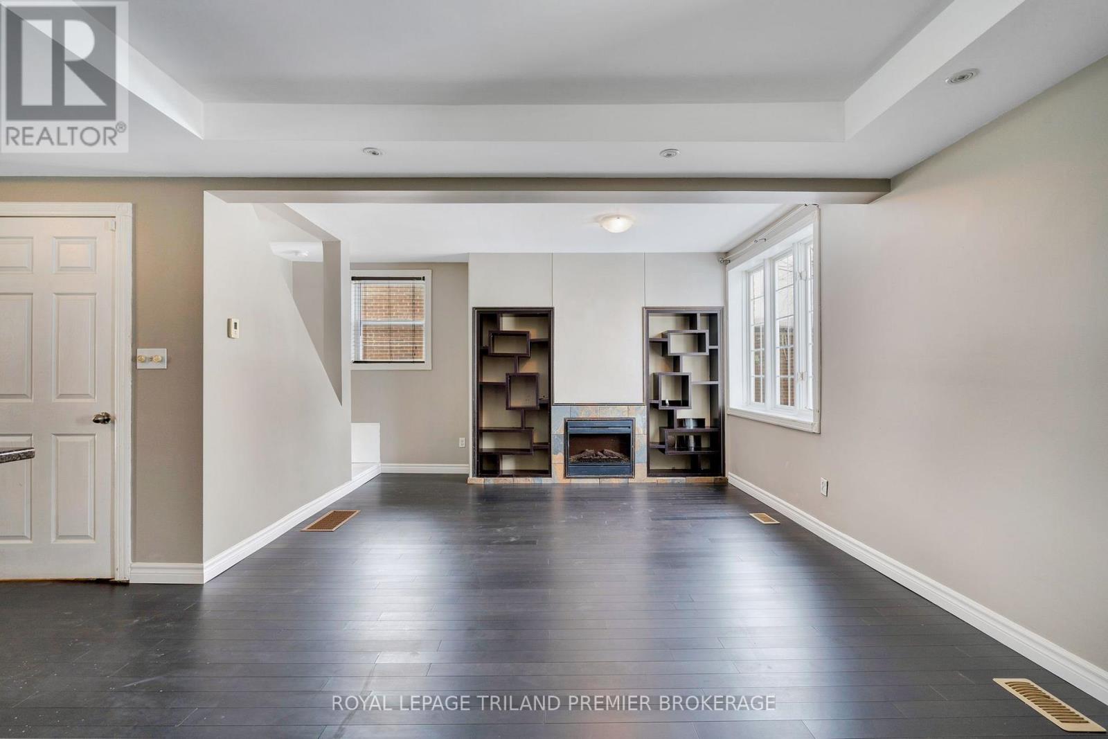 331 Thompson Road, London South, Ontario  N5Z 2Z4 - Photo 6 - X12642968