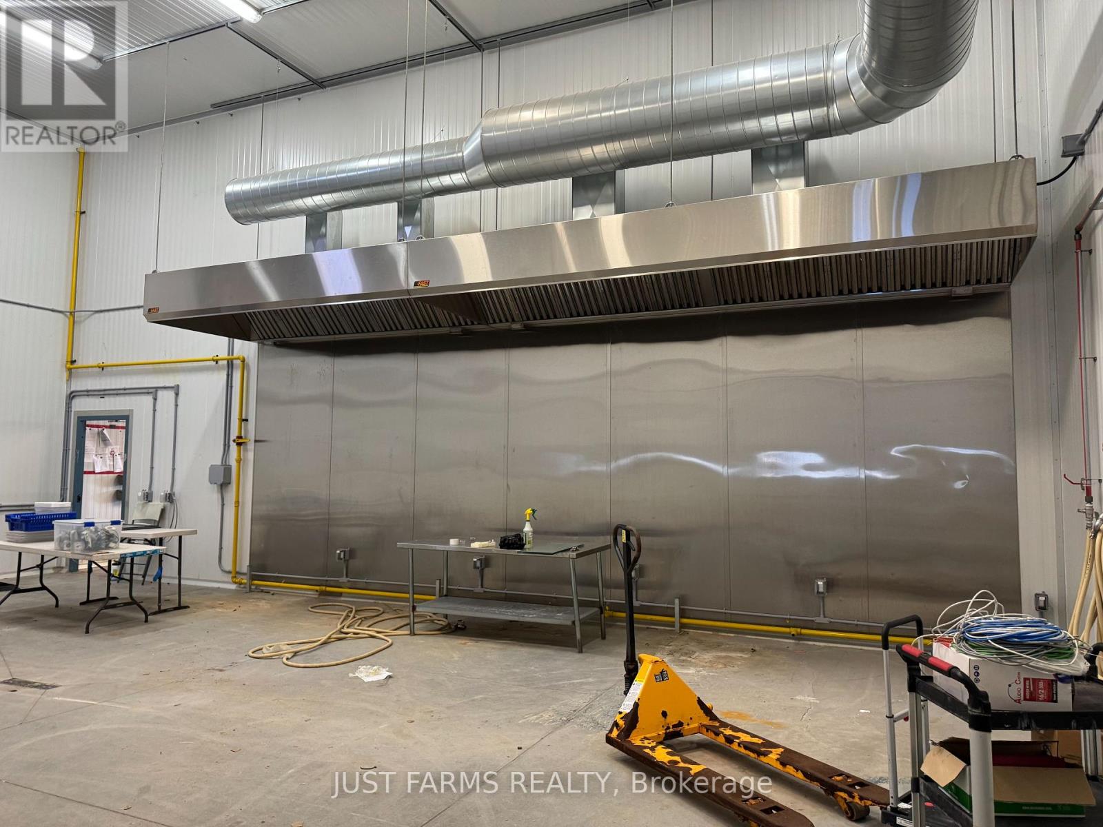 2899 Cromarty Drive, Thames Centre (Putnam), Ontario  N0L 2B0 - Photo 14 - X12642998