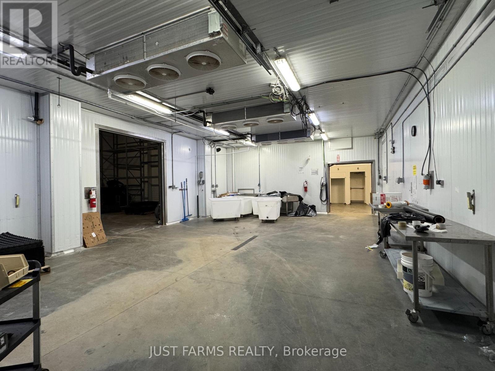 2899 Cromarty Drive, Thames Centre (Putnam), Ontario  N0L 2B0 - Photo 18 - X12642998