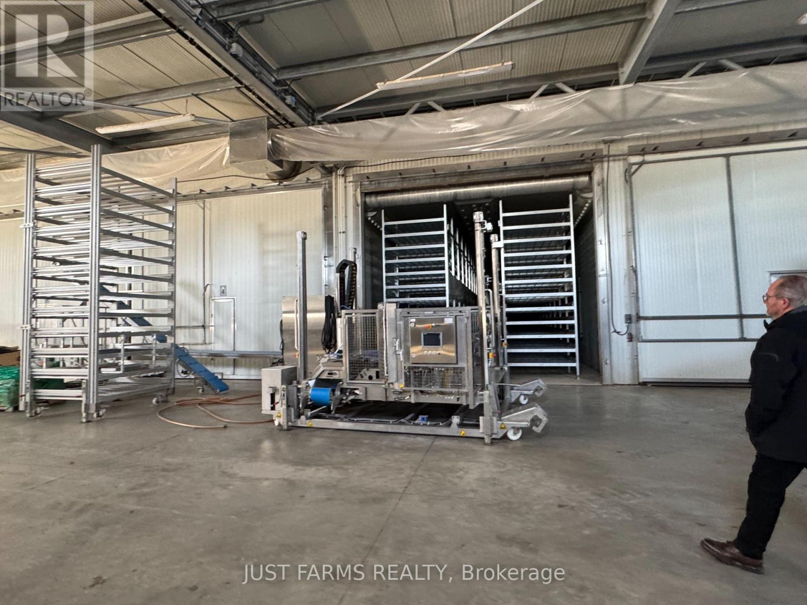 2899 Cromarty Drive, Thames Centre (Putnam), Ontario  N0L 2B0 - Photo 22 - X12642998