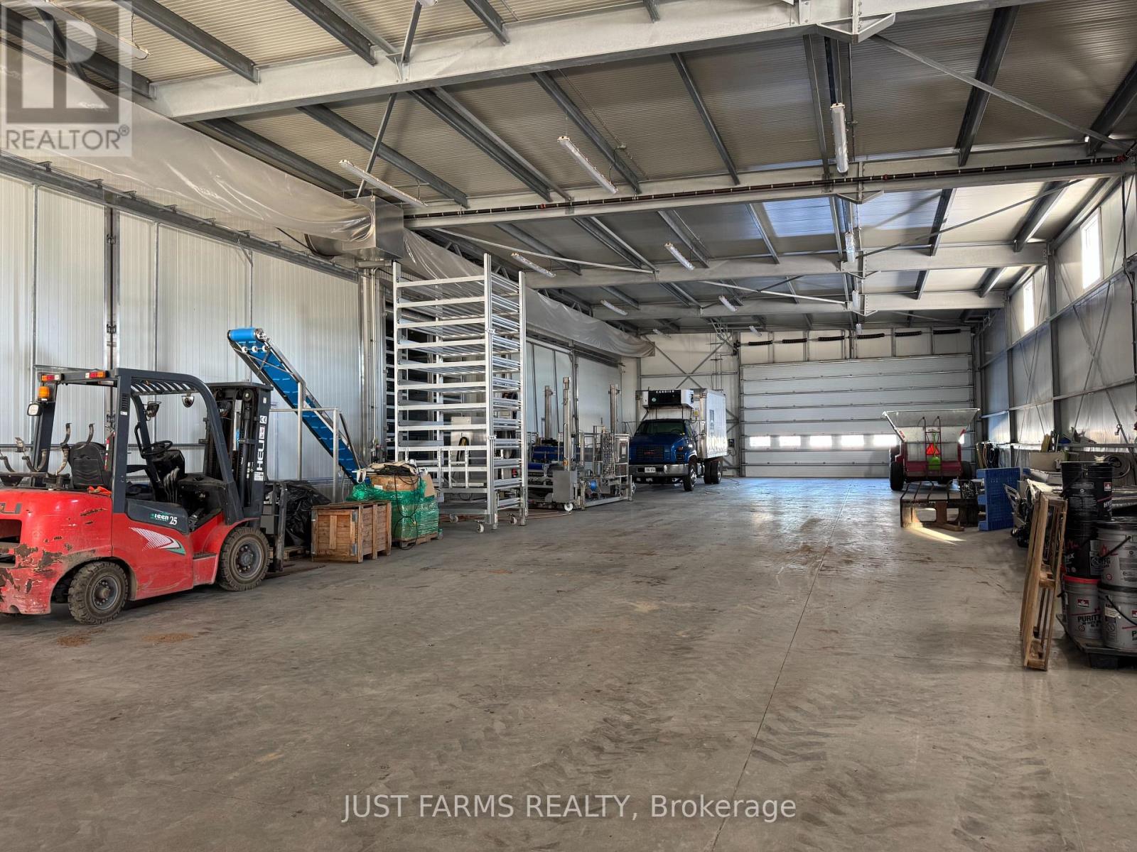 2899 Cromarty Drive, Thames Centre (Putnam), Ontario  N0L 2B0 - Photo 24 - X12642998