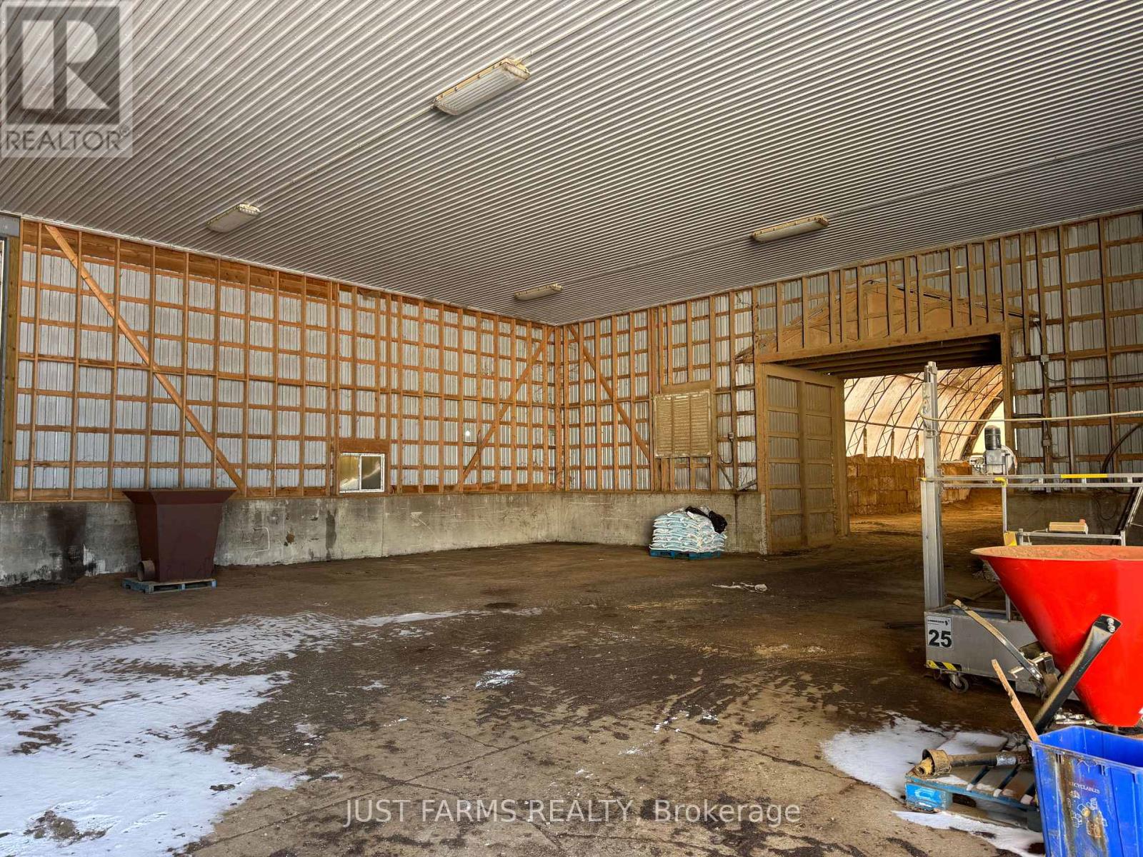 2899 Cromarty Drive, Thames Centre (Putnam), Ontario  N0L 2B0 - Photo 31 - X12642998