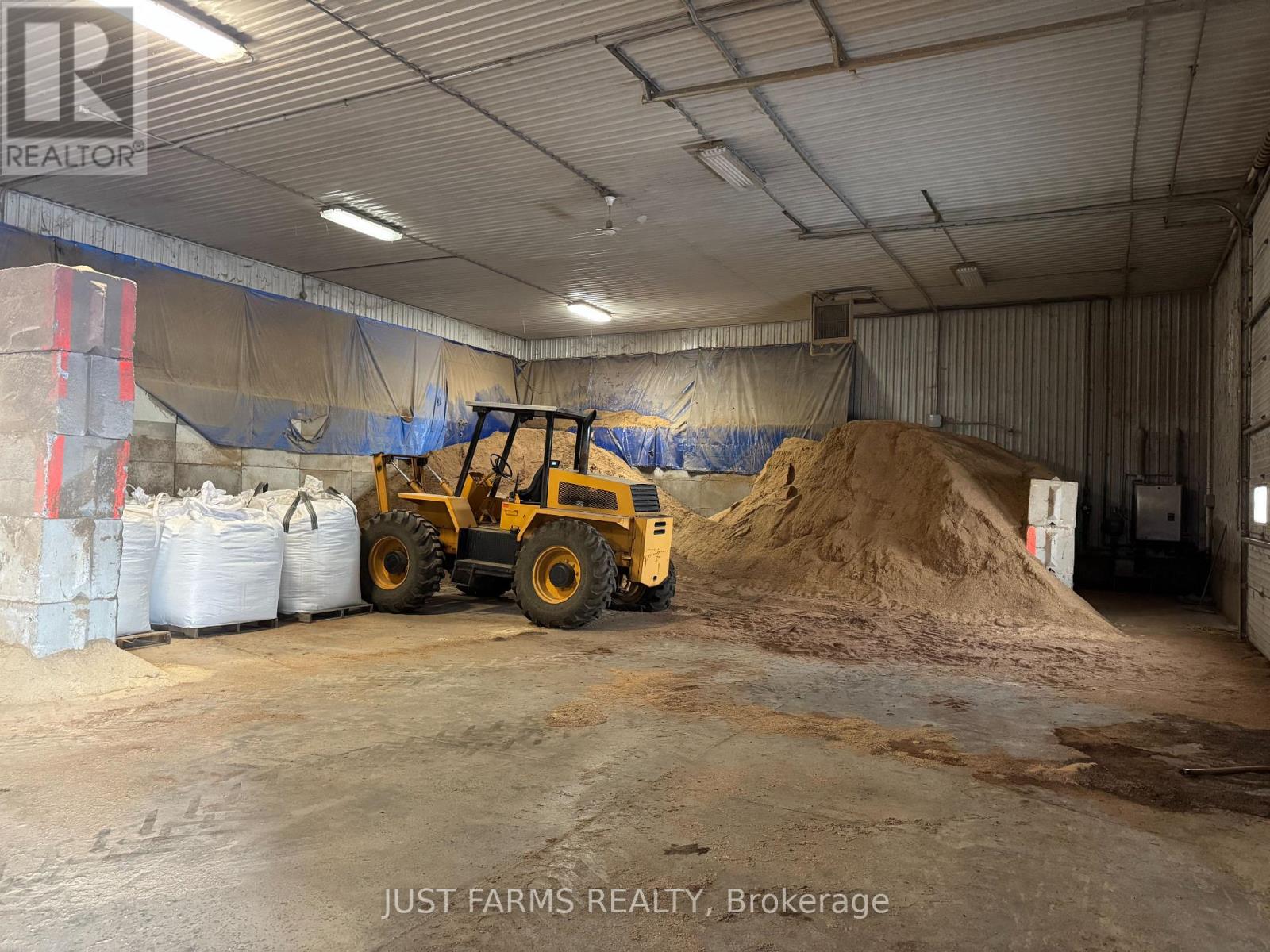 2899 Cromarty Drive, Thames Centre (Putnam), Ontario  N0L 2B0 - Photo 36 - X12642998