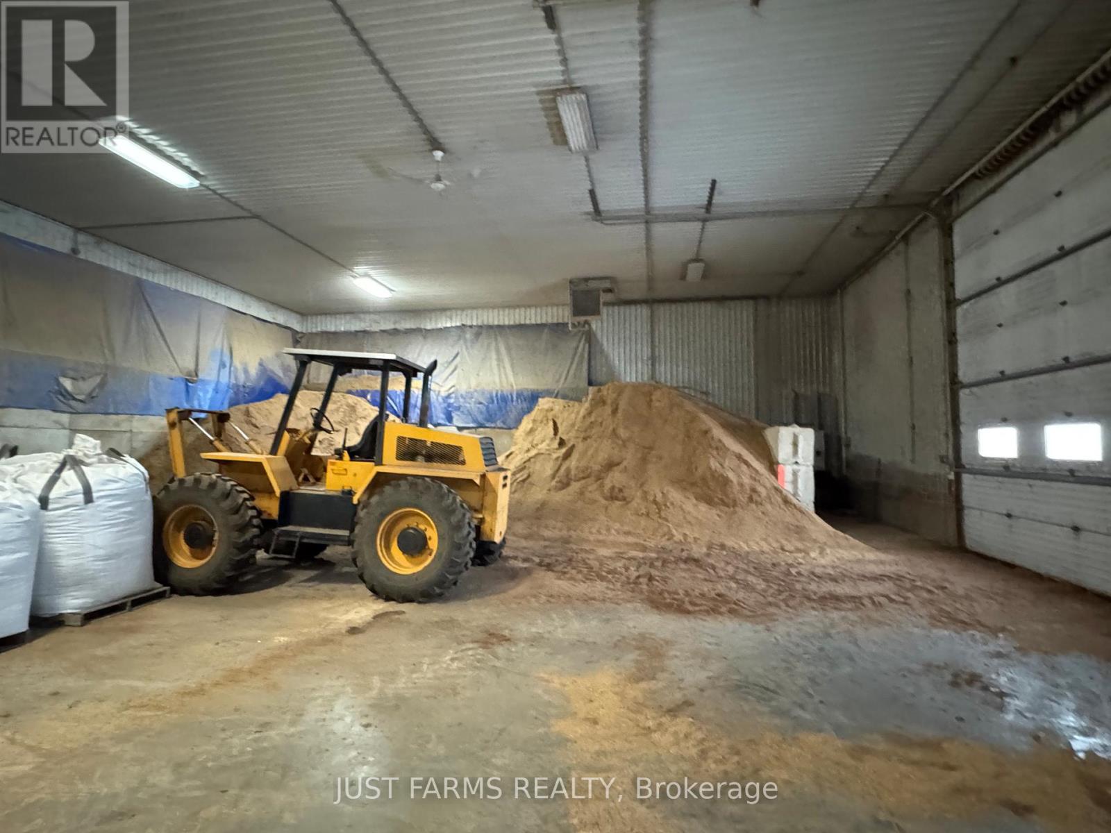 2899 Cromarty Drive, Thames Centre (Putnam), Ontario  N0L 2B0 - Photo 37 - X12642998