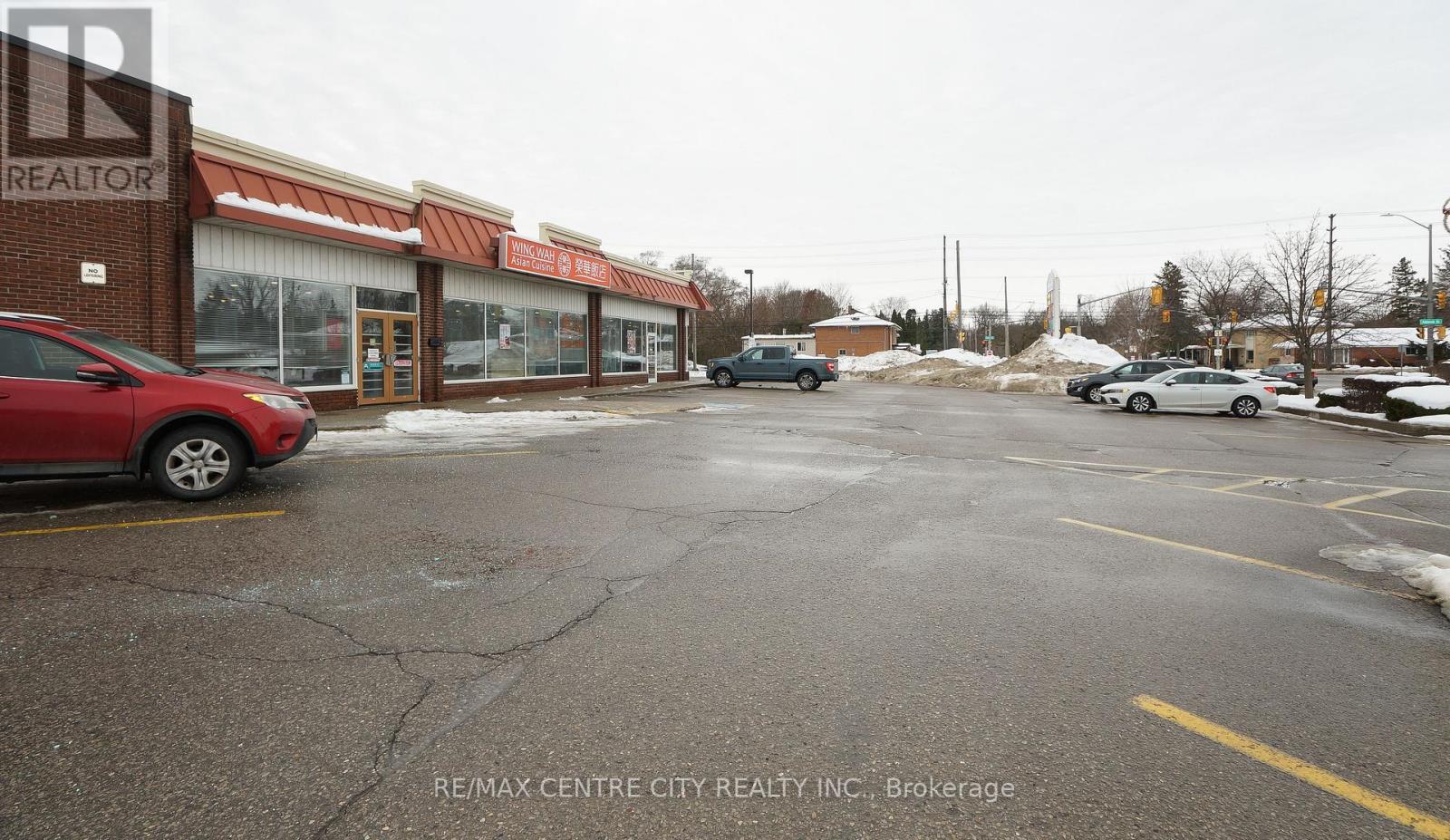 16 - 1080 Adelaide Street N, London East, Ontario N5Y 2N1 - Photo 2 - X12643068