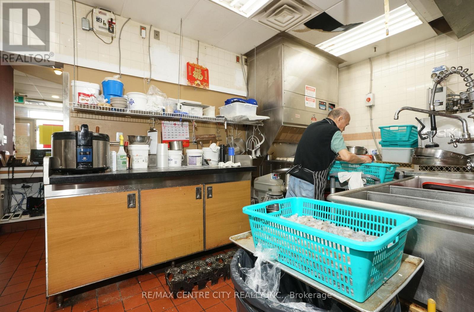 16 - 1080 Adelaide Street N, London East, Ontario N5Y 2N1 - Photo 8 - X12643068