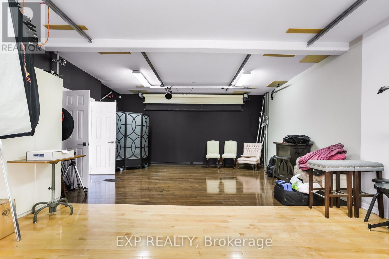 231 #8 Highway, Hamilton, Ontario  L8G 1E2 - Photo 6 - X12642898