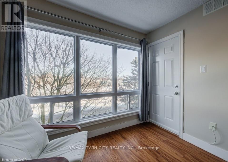318 - 15 Hofstetter Avenue, Kitchener, Ontario  N2A 3Z7 - Photo 13 - X12634430