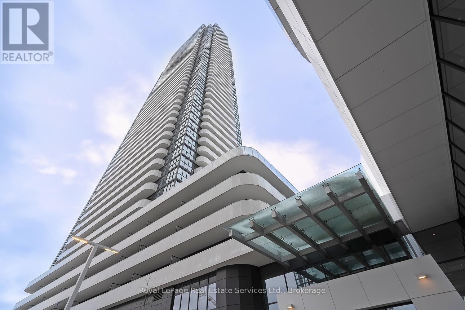 4303 - 8 Interchange Way, Vaughan, Ontario  L4K 5Z7 - Photo 2 - N12643070