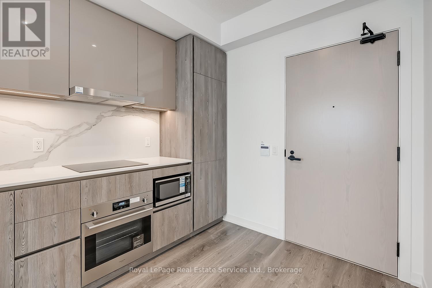 4303 - 8 Interchange Way, Vaughan, Ontario  L4K 5Z7 - Photo 7 - N12643070