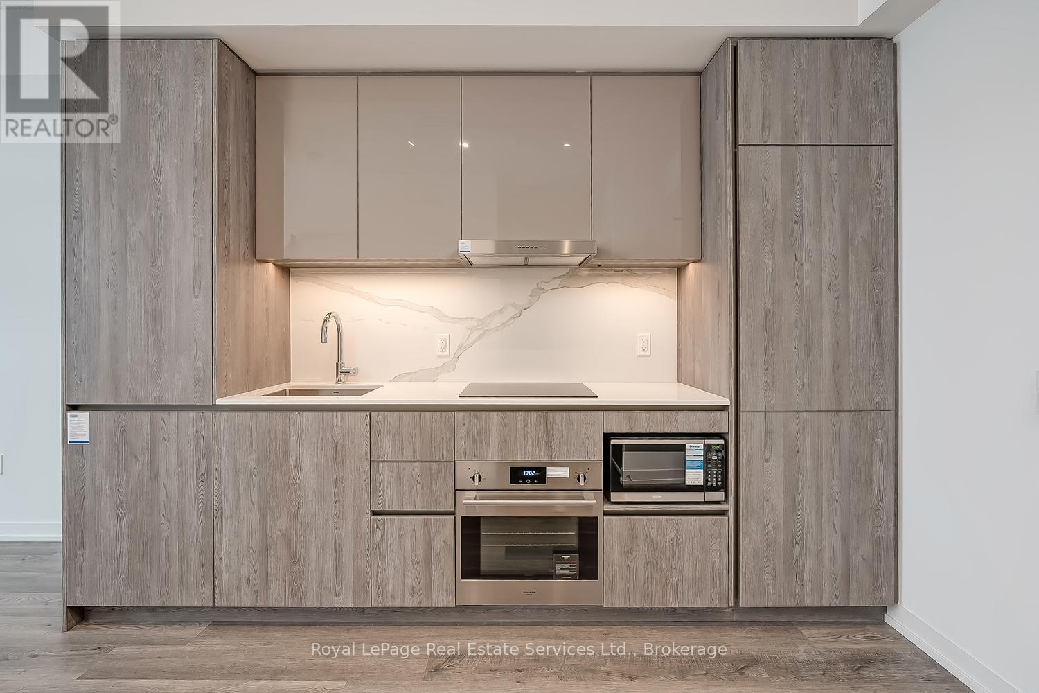 4303 - 8 Interchange Way, Vaughan, Ontario  L4K 5Z7 - Photo 8 - N12643070