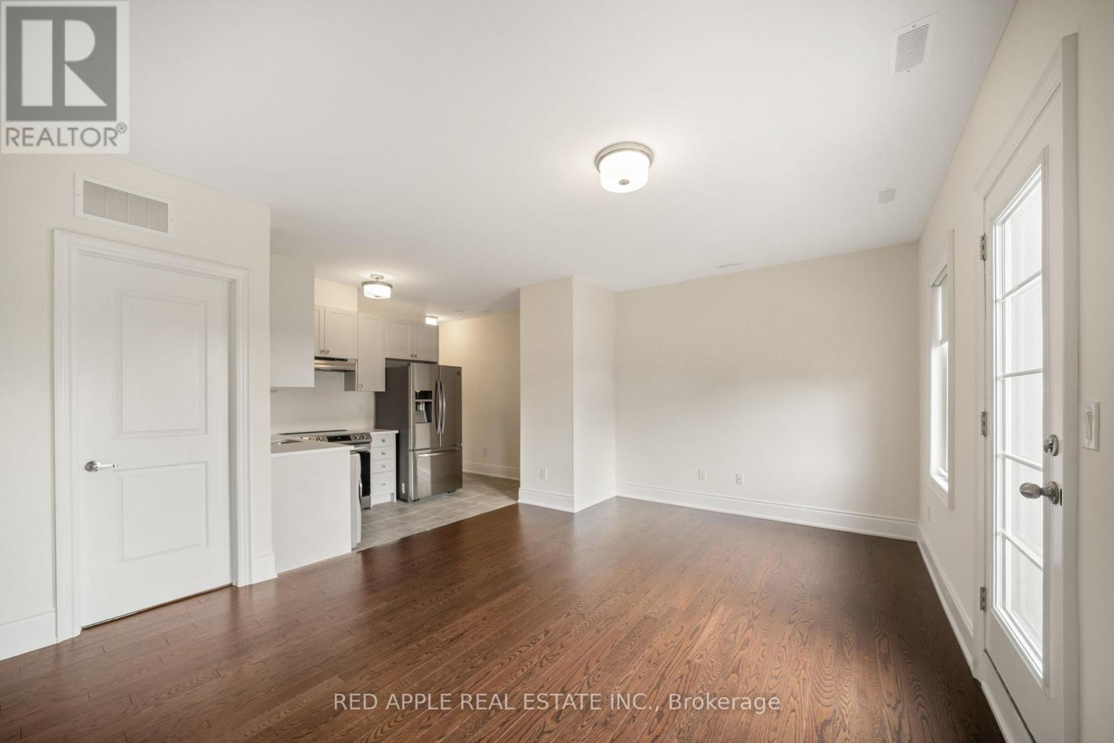 9392 Bayview Avenue, Richmond Hill, Ontario  L4C 4Z2 - Photo 32 - N12478883