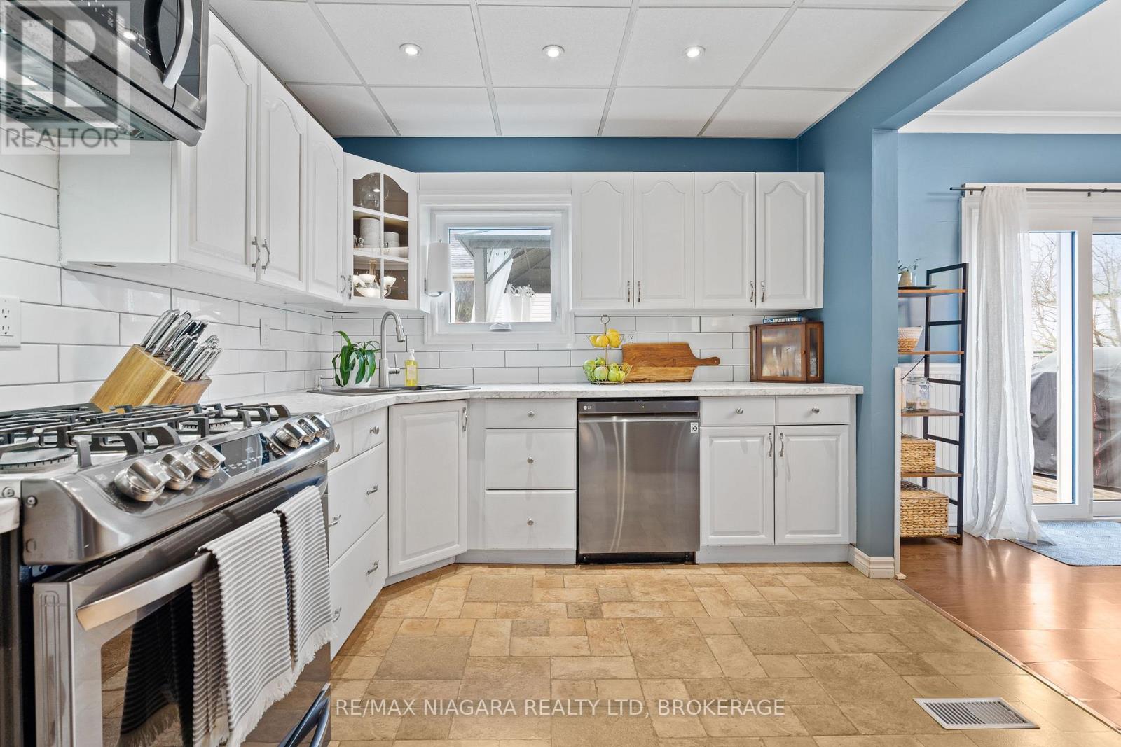 31 Kennedy Street, Welland, Ontario  L3B 3R7 - Photo 5 - X12643064