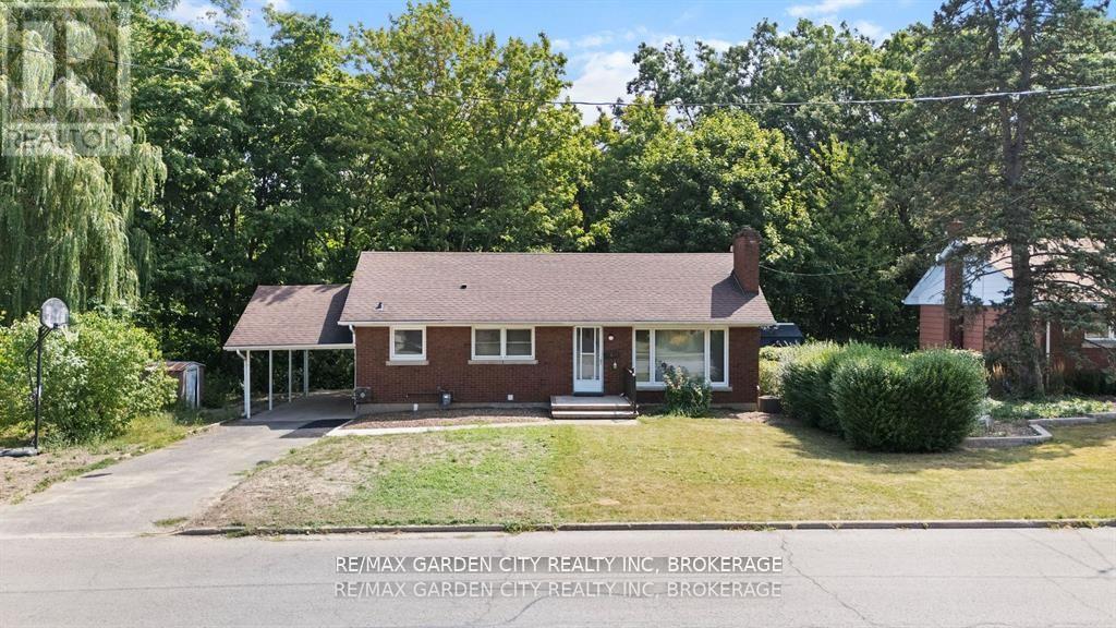 1 CAROLINE STREET, st. catharines (glendale/glenridge), Ontario