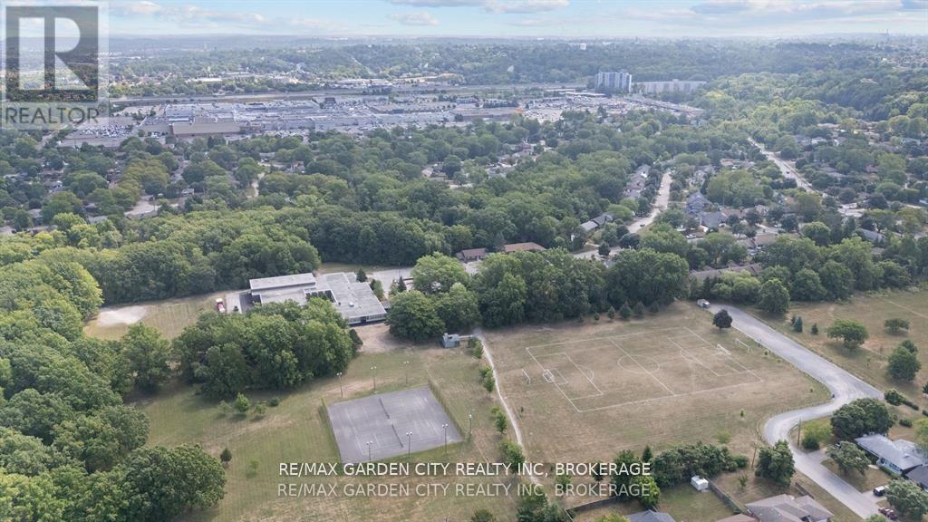 1 Caroline Street, St. Catharines, Ontario  L2T 3E9 - Photo 29 - X12643074