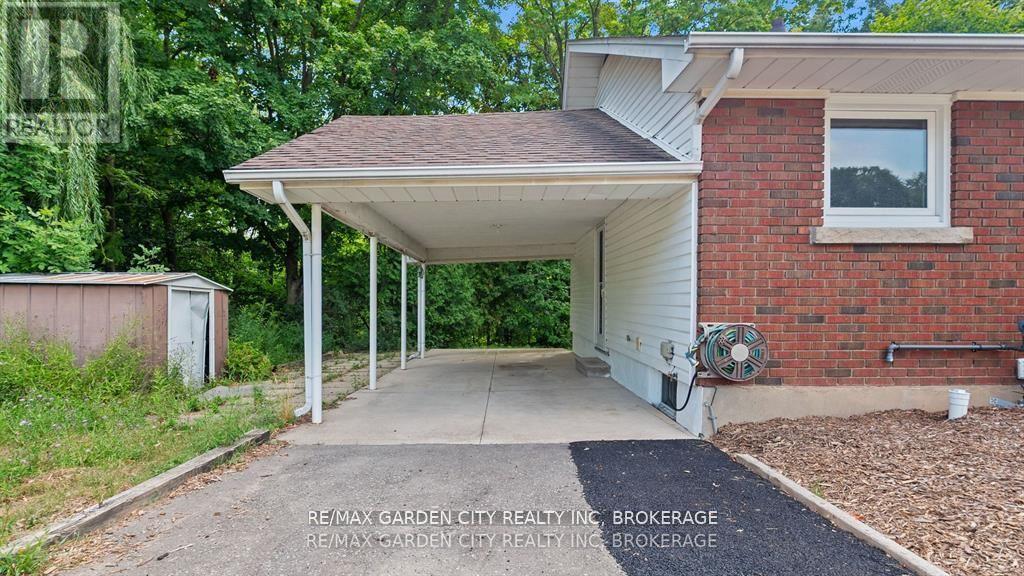 1 Caroline Street, St. Catharines, Ontario  L2T 3E9 - Photo 4 - X12643074