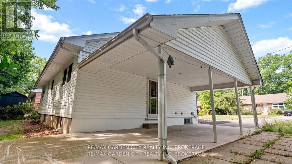 1 Caroline Street, St. Catharines, Ontario  L2T 3E9 - Photo 5 - X12643074