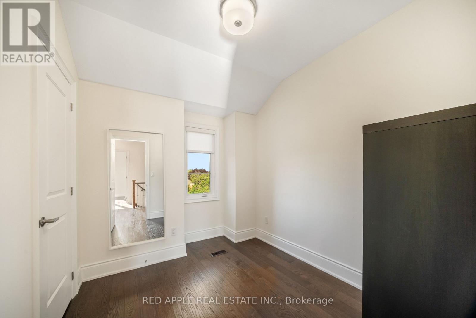 9392 Bayview Avenue, Richmond Hill, Ontario  L4C 4Z2 - Photo 24 - N12478883