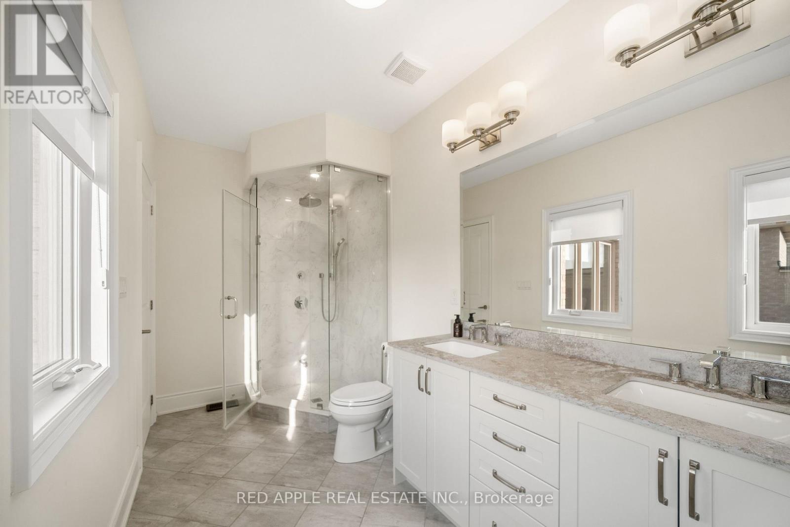 9392 Bayview Avenue, Richmond Hill, Ontario  L4C 4Z2 - Photo 20 - N12478883