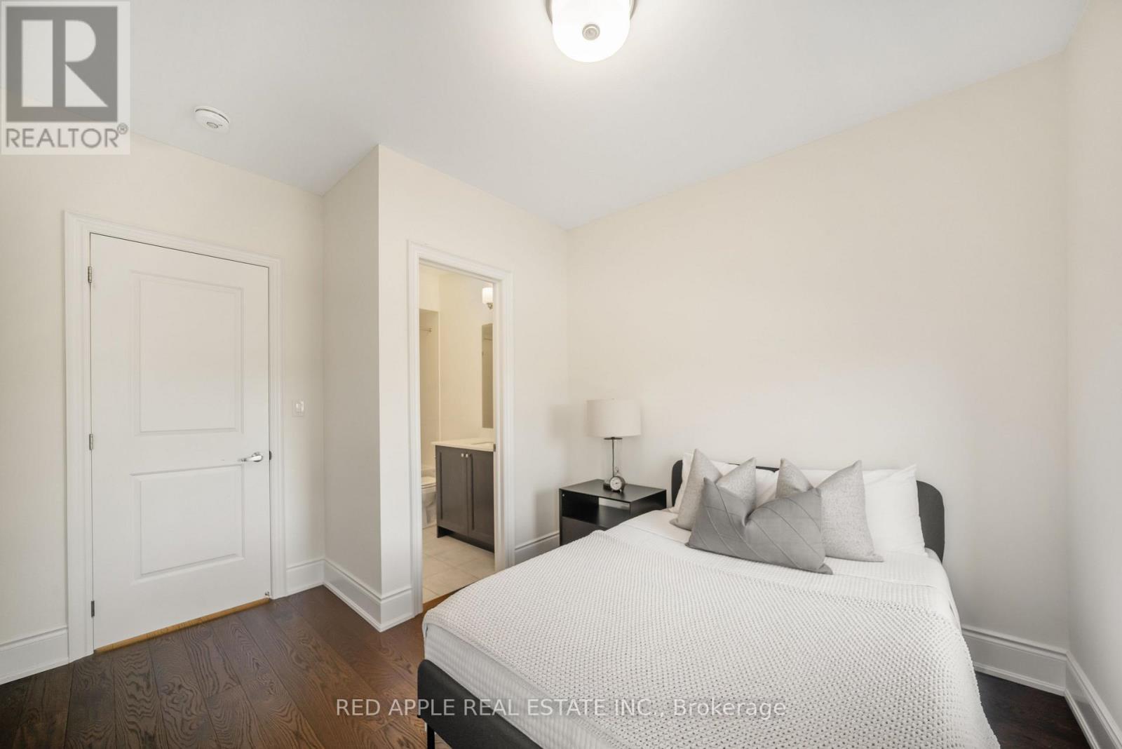 9392 Bayview Avenue, Richmond Hill, Ontario  L4C 4Z2 - Photo 22 - N12478883