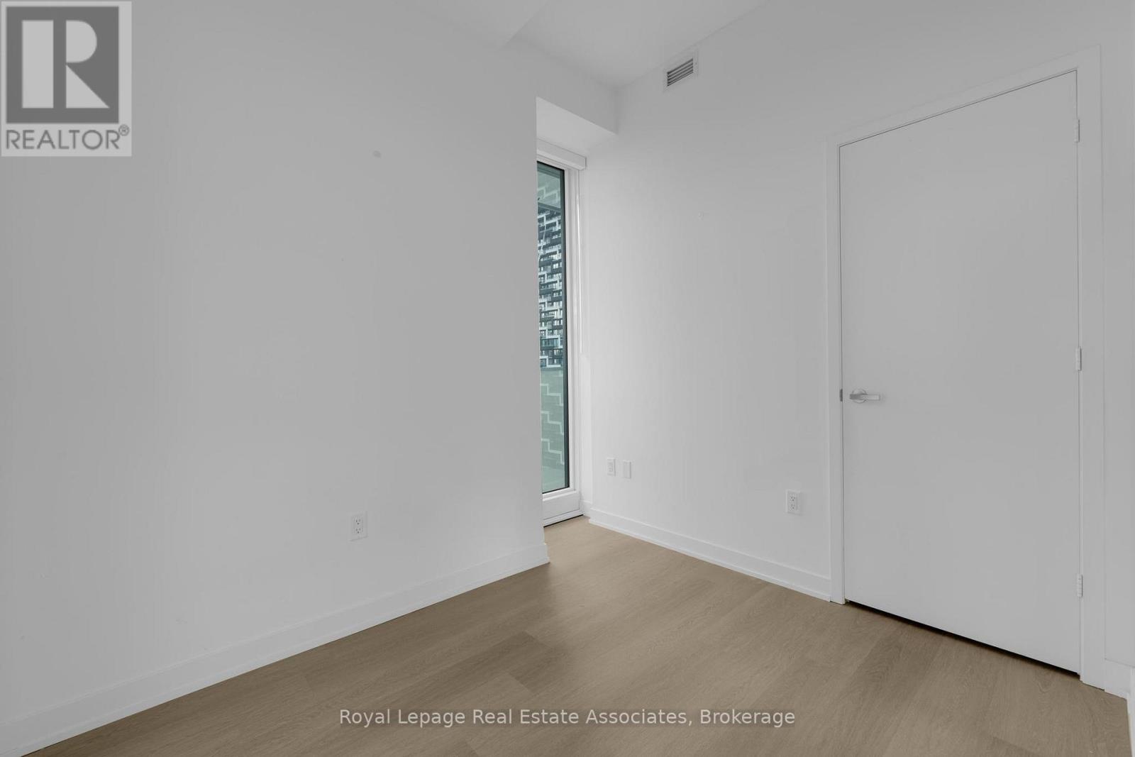 1909 - 3883 Quartz Road, Mississauga, Ontario  L5B 0M4 - Photo 15 - W12486108