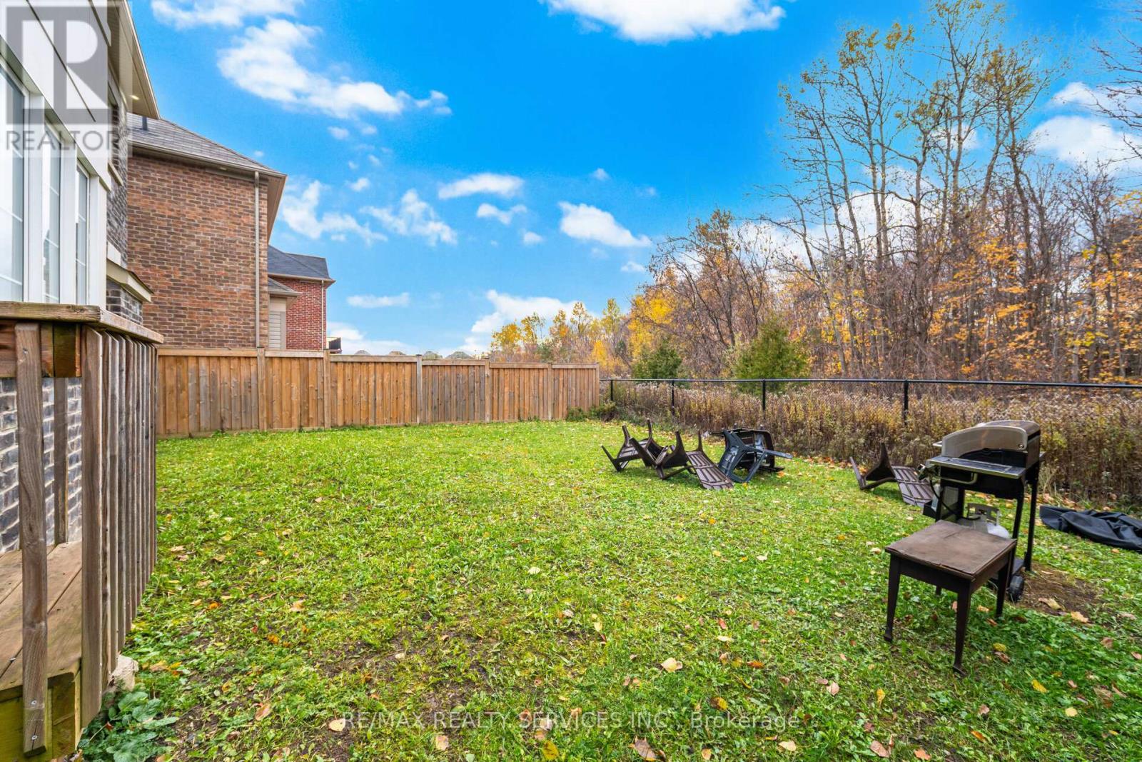 94 Newhouse Boulevard, Caledon, Ontario  L7C 4E4 - Photo 44 - W12524986