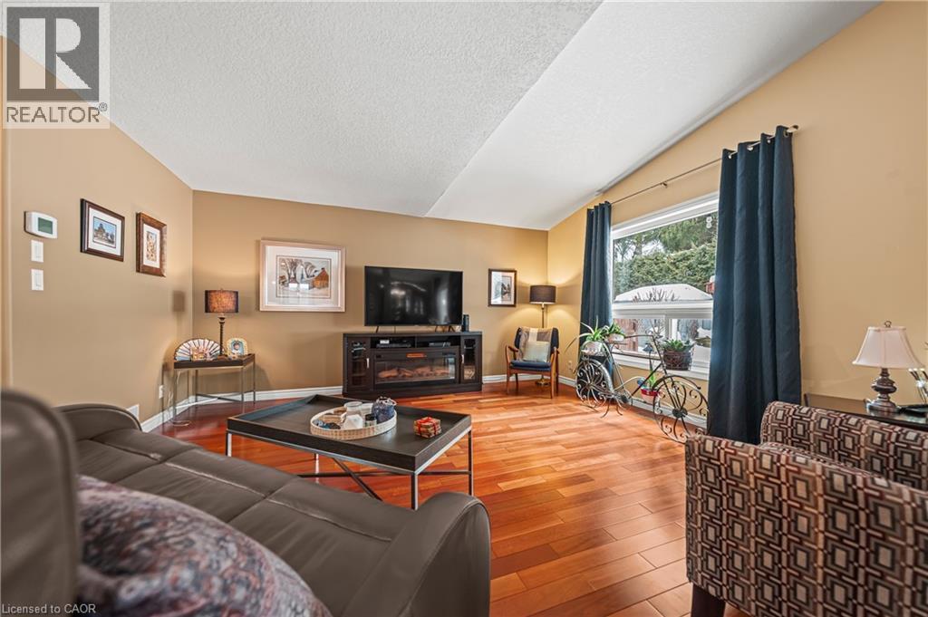 44 Dineen Court, Kitchener, Ontario  N2B 3X3 - Photo 21 - 40794109