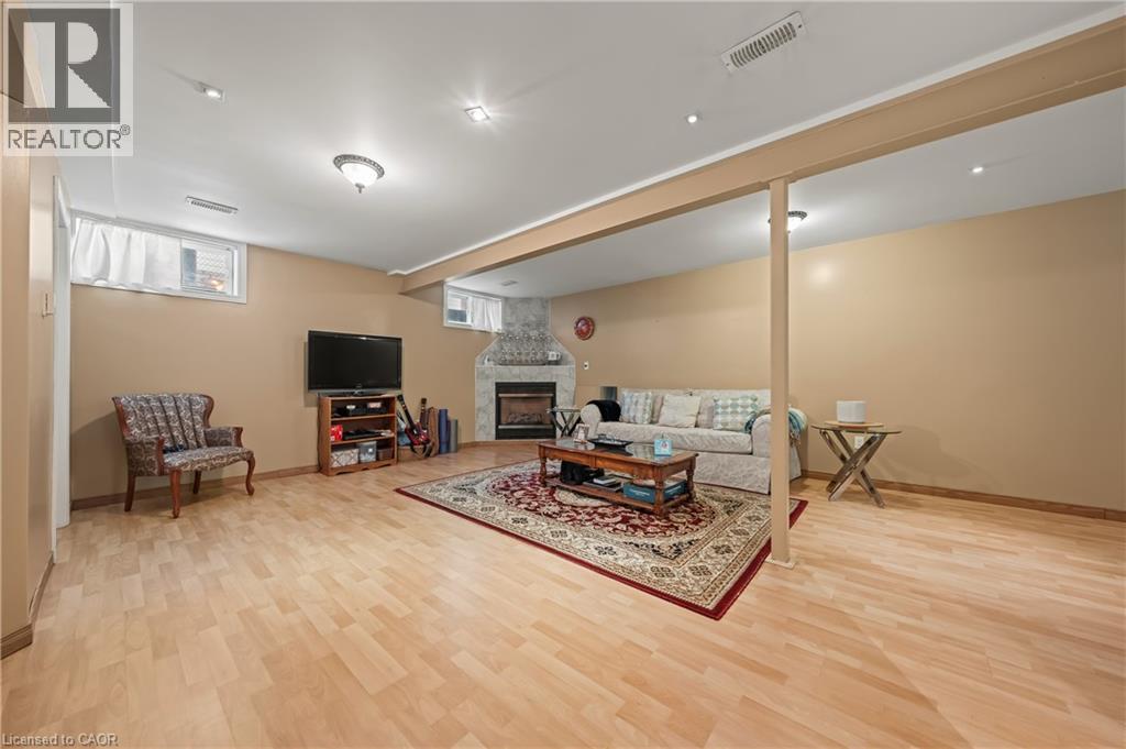 44 Dineen Court, Kitchener, Ontario  N2B 3X3 - Photo 36 - 40794109