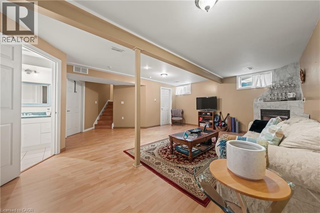 44 Dineen Court, Kitchener, Ontario  N2B 3X3 - Photo 39 - 40794109