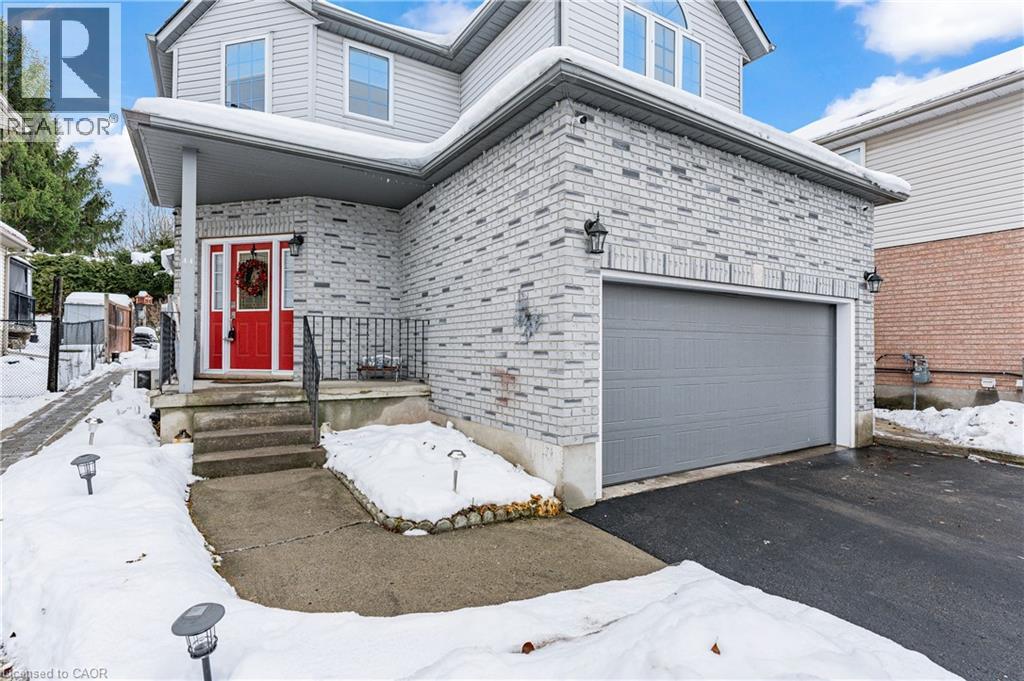 44 Dineen Court, Kitchener, Ontario  N2B 3X3 - Photo 4 - 40794109