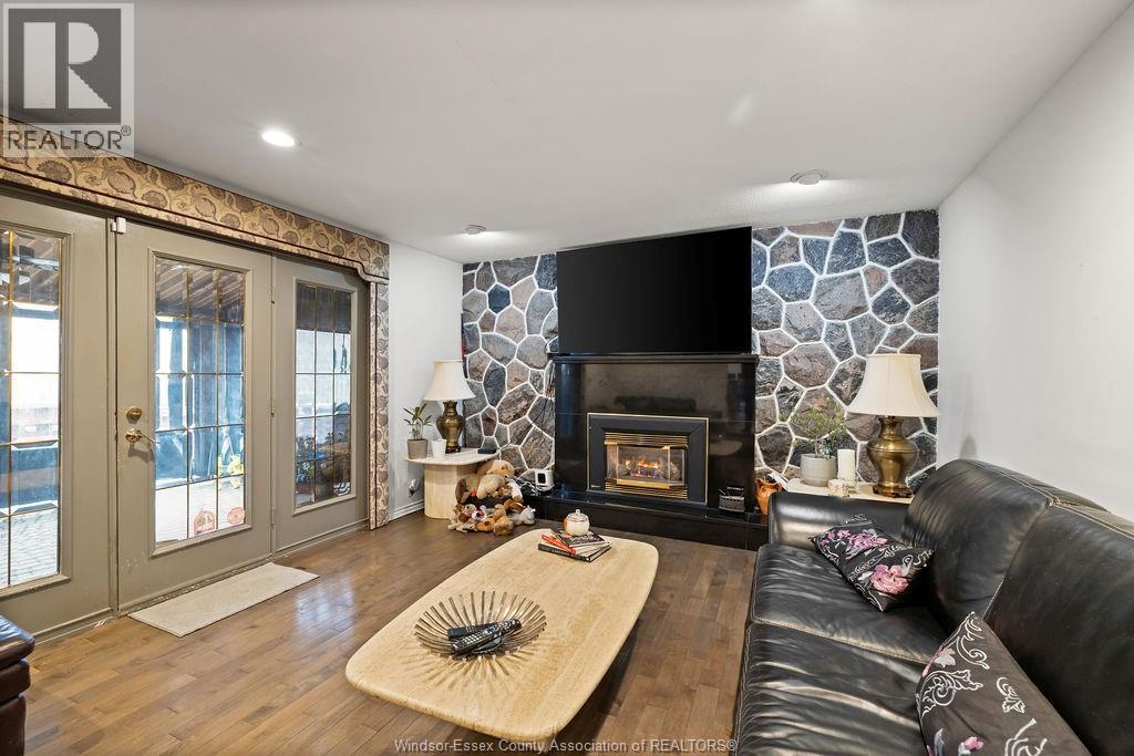 1670 Campbell Avenue, Windsor, Ontario  N9B 2K6 - Photo 13 - 25031884