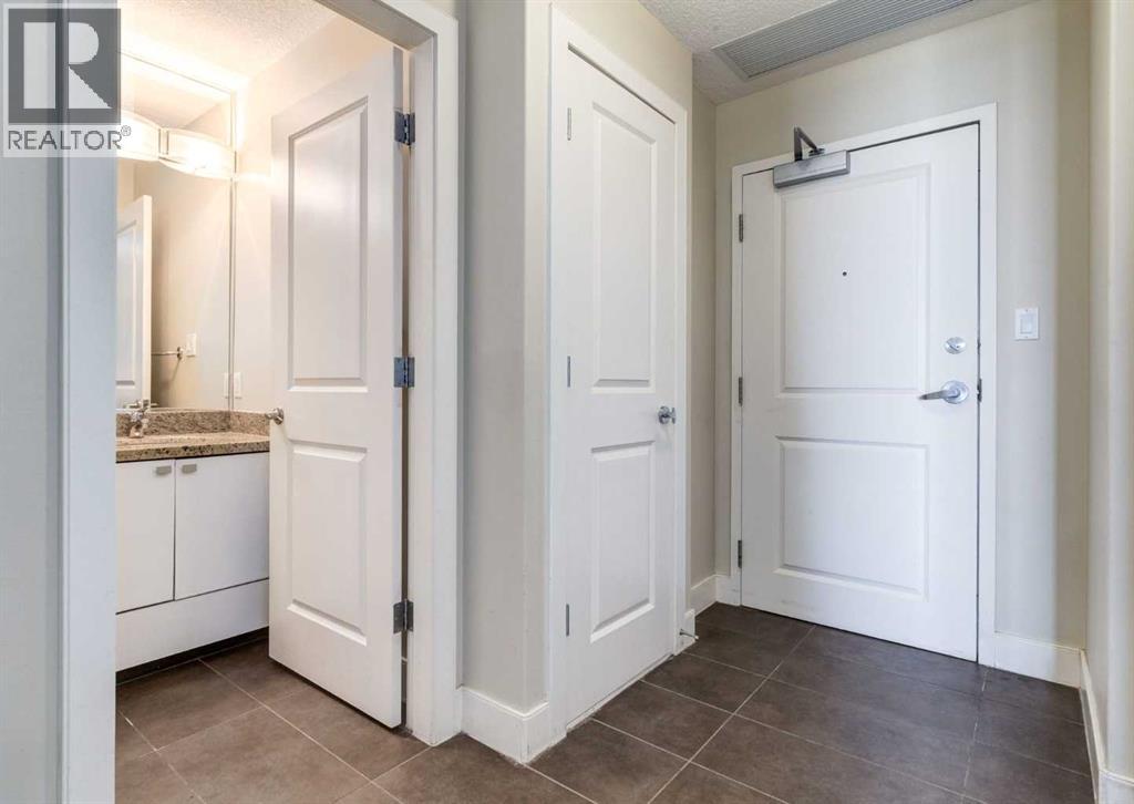 1801, 77 Spruce Place Sw, Calgary, Alberta  T3C 3X6 - Photo 3 - A2262195