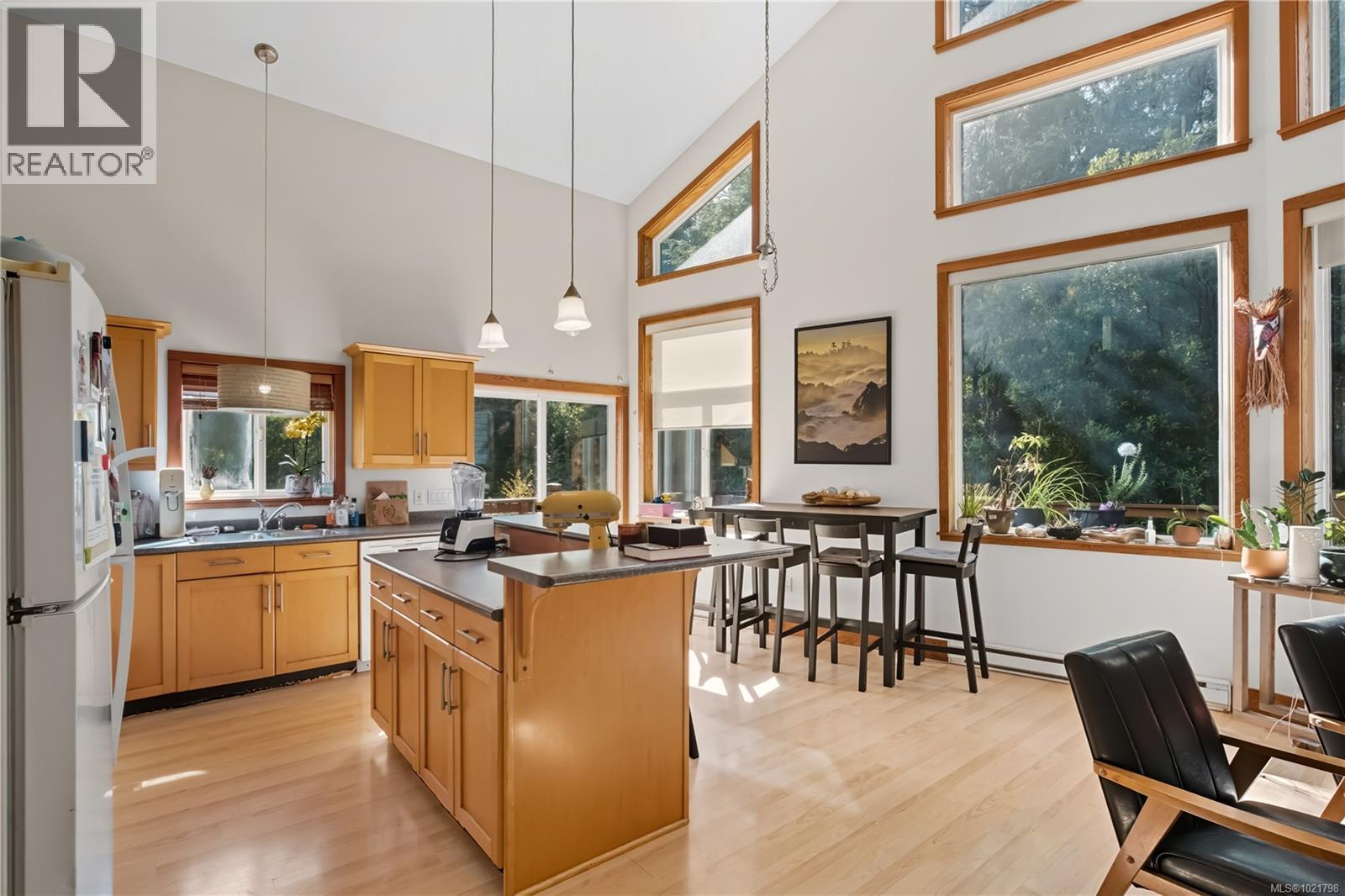 978 Peninsula Rd, Ucluelet, British Columbia  V0R 3A0 - Photo 4 - 1021798