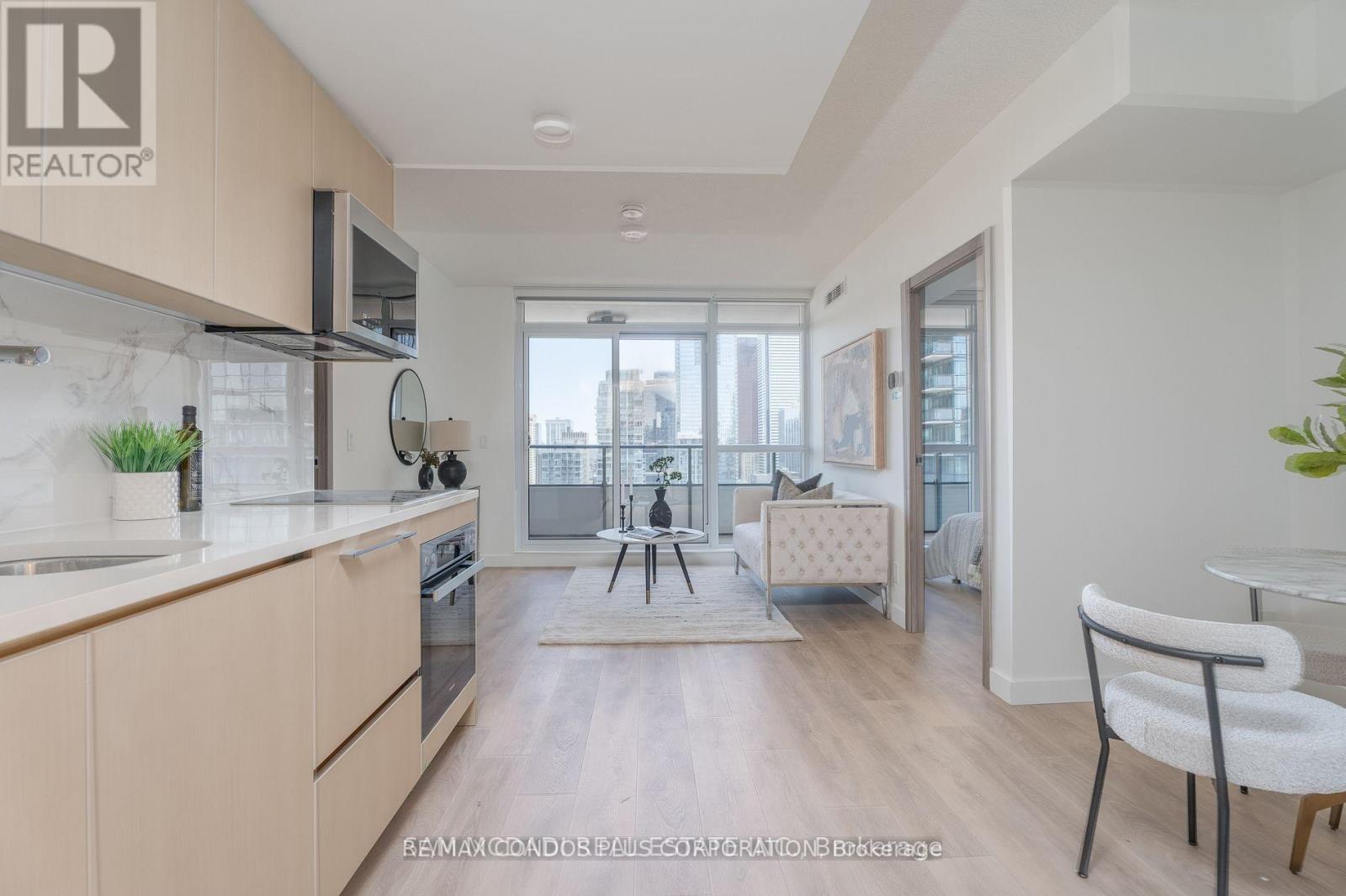 4002 - 38 WIDMER STREET, Toronto, Ontario