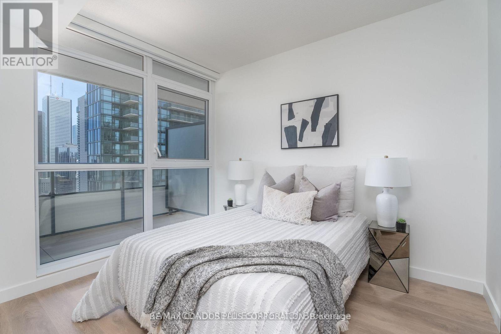 4002 - 38 Widmer Street, Toronto, Ontario  M5V 2E9 - Photo 13 - C12643062