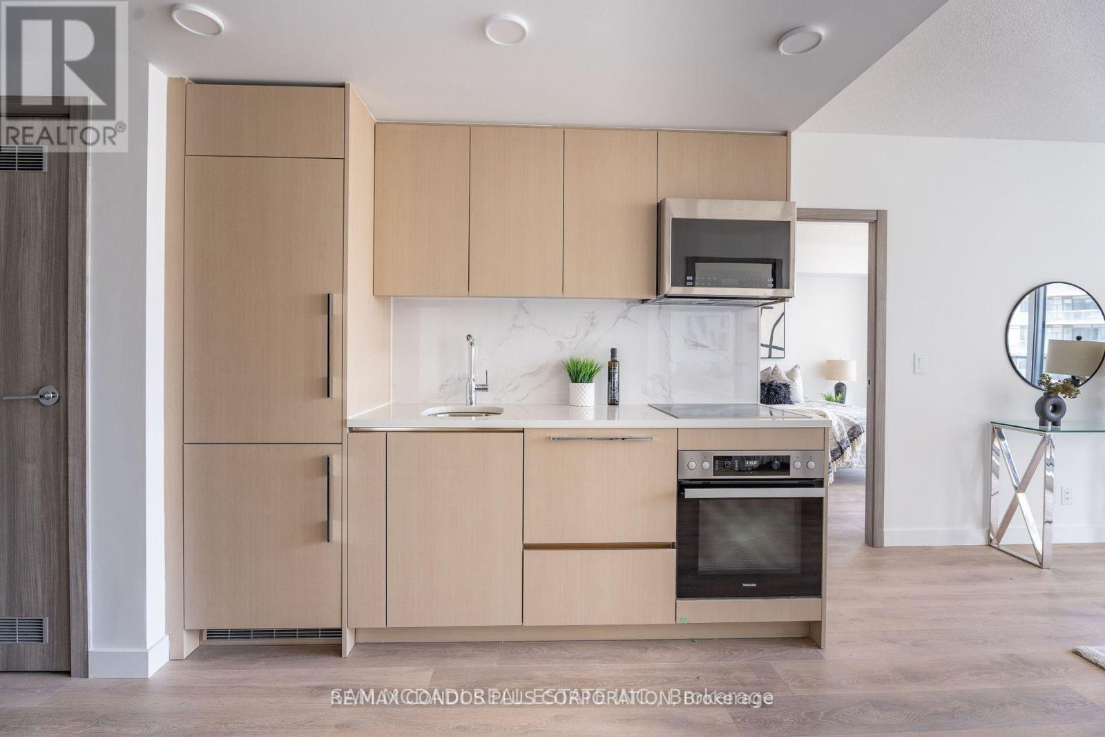 4002 - 38 Widmer Street, Toronto, Ontario  M5V 2E9 - Photo 7 - C12643062