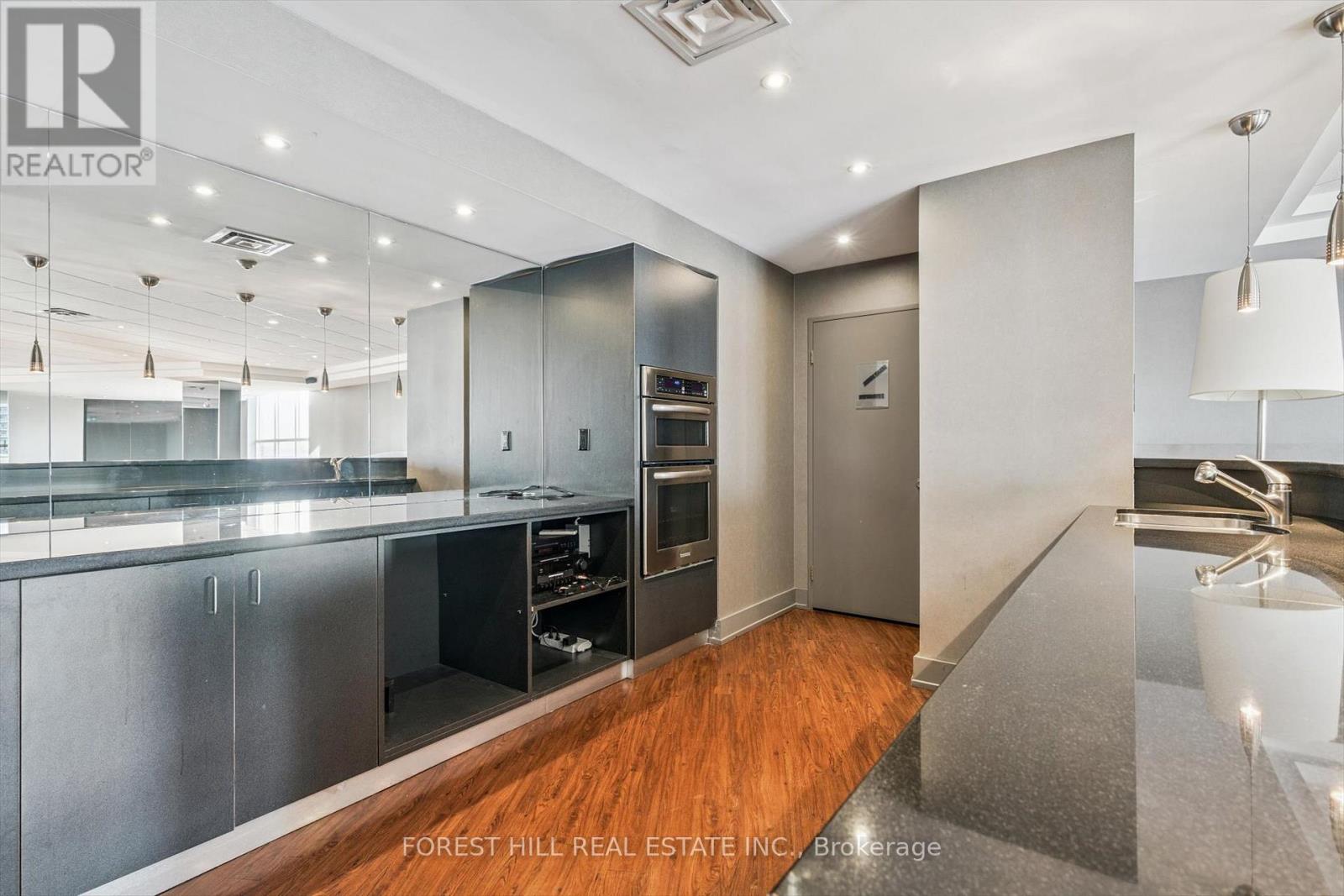 213 - 801 King Street W, Toronto, Ontario  M5V 3C9 - Photo 25 - C12643080