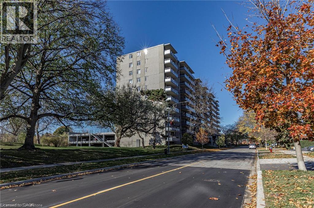 770 HAGER Avenue Unit# 404, Burlington, Ontario
