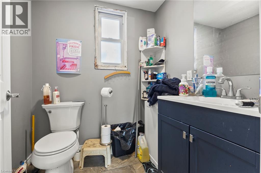 362 Carlton Street, St. Catharines, Ontario  L2M 4W5 - Photo 10 - 40794524