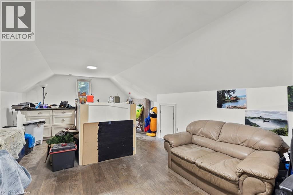 362 Carlton Street, St. Catharines, Ontario  L2M 4W5 - Photo 15 - 40794524