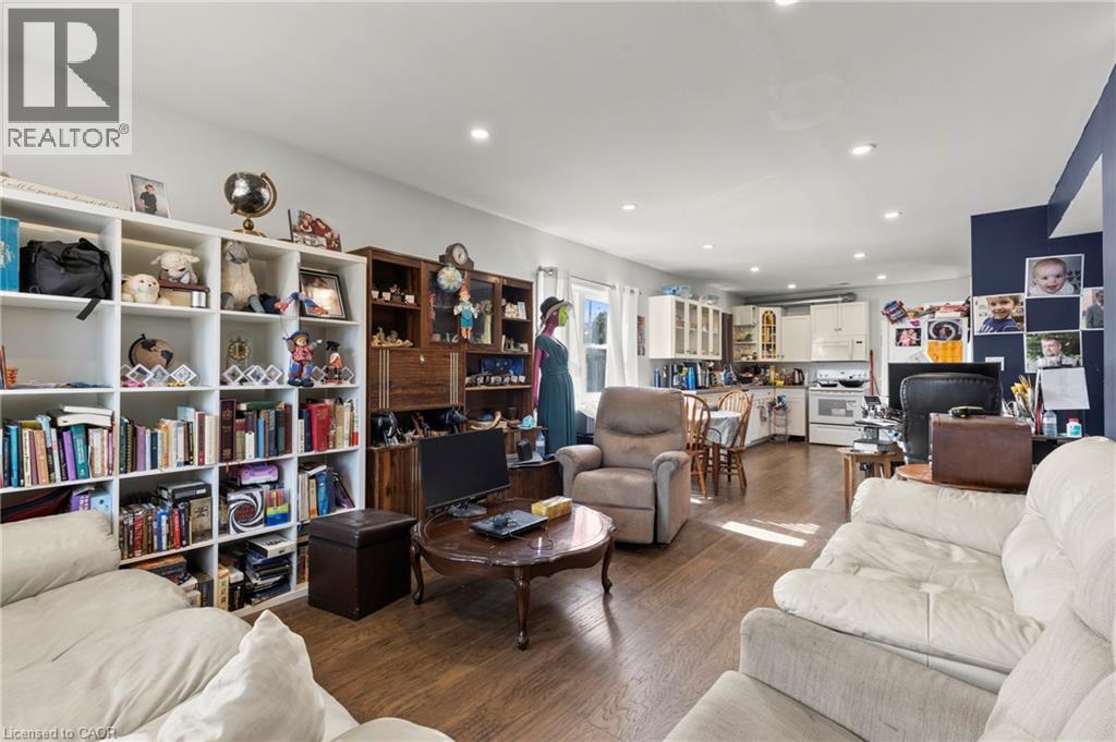 362 Carlton Street, St. Catharines, Ontario  L2M 4W5 - Photo 6 - 40794524