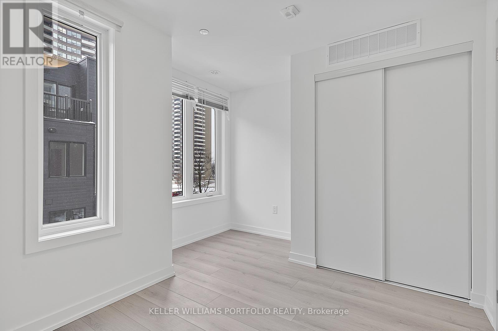 4 - 3069 Pharmacy Avenue, Toronto, Ontario  M1W 2H1 - Photo 14 - E12643010