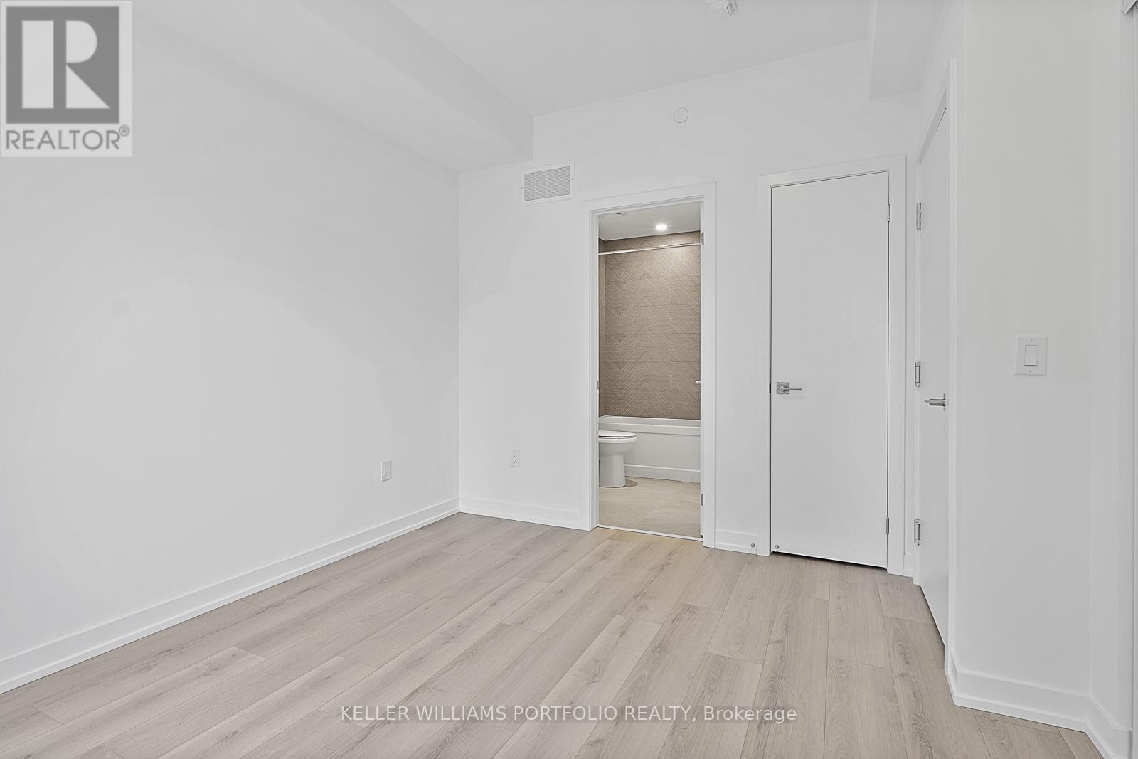 4 - 3069 Pharmacy Avenue, Toronto, Ontario  M1W 2H1 - Photo 19 - E12643010